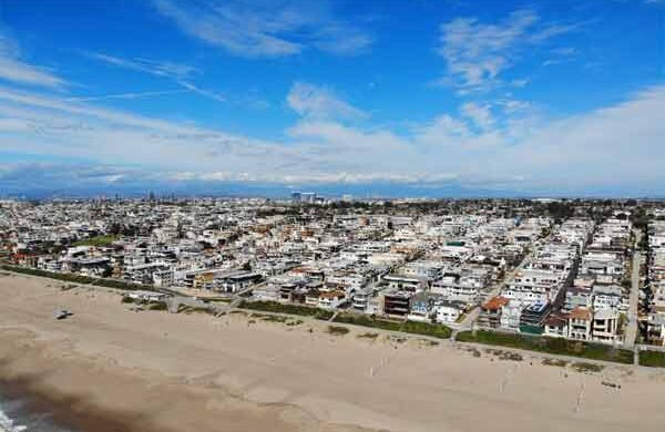 Manhattan Beach Strand homes.